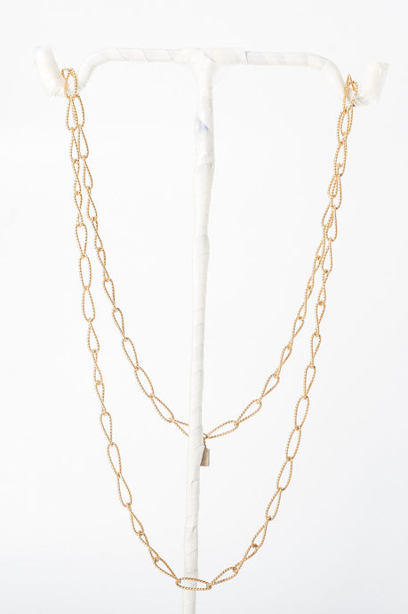 Halsketten mit ovalen, gedrehten Gliedern in gold und silber